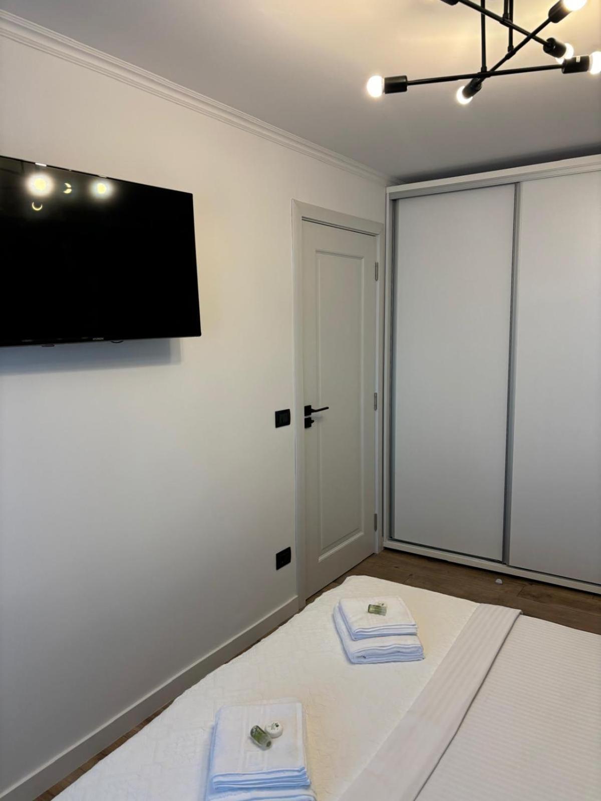 Rorada Apartament ฟาการาช ภายนอก รูปภาพ