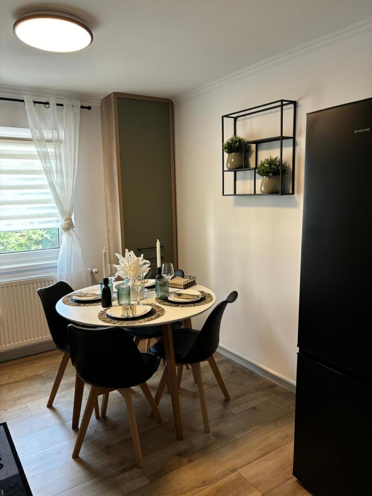 Rorada Apartament ฟาการาช ภายนอก รูปภาพ
