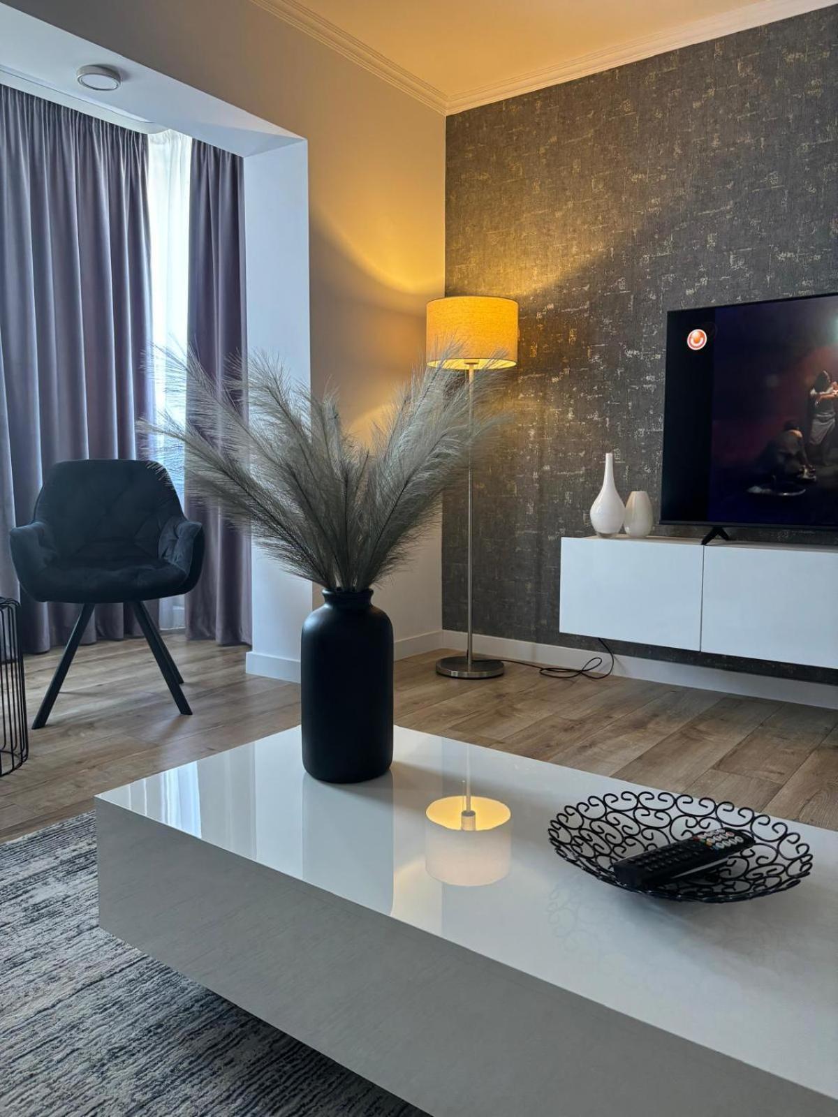 Rorada Apartament ฟาการาช ภายนอก รูปภาพ